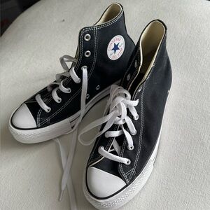 Converse Black and White High-Tops NWOT